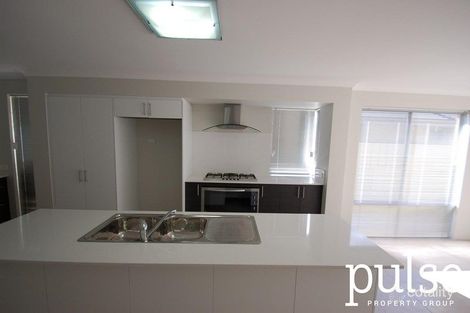 Property photo of 7 Posey Lane Success WA 6164