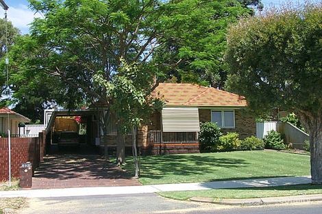 12 Orpington St, Cloverdale, WA 6105