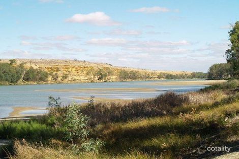 56 Murraylands Rd, Blanchetown, SA 5357