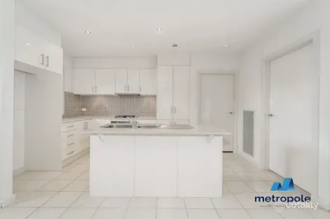 Property photo of 2/51 Lonsdale Avenue Hampton East VIC 3188
