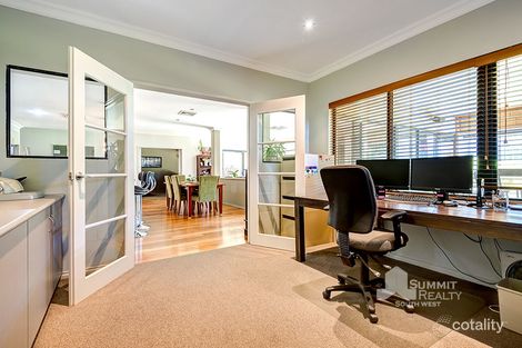 Property photo of 27 Naroona Drive Dalyellup WA 6230