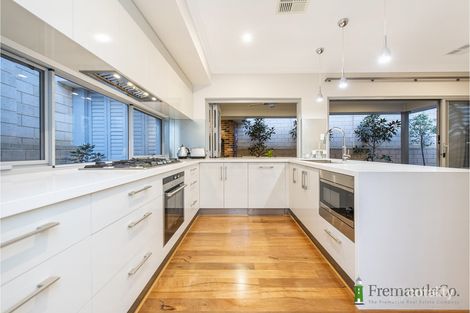 Property photo of 2A Long Street Beaconsfield WA 6162