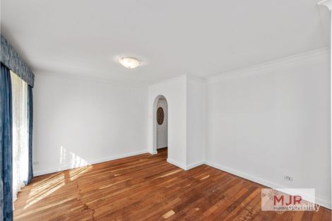 Property photo of 13 Dumsday Drive Forrestdale WA 6112