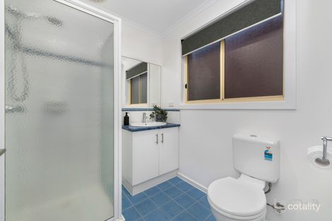 Property photo of 4 Lake Eyre Place Caroline Springs VIC 3023