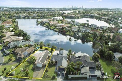 Property photo of 9 Cumberland Drive Varsity Lakes QLD 4227