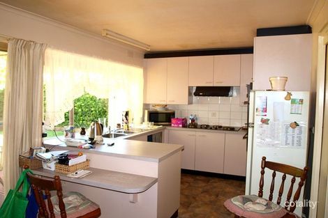 Property photo of 25 Rathdowne Circuit Melton West VIC 3337