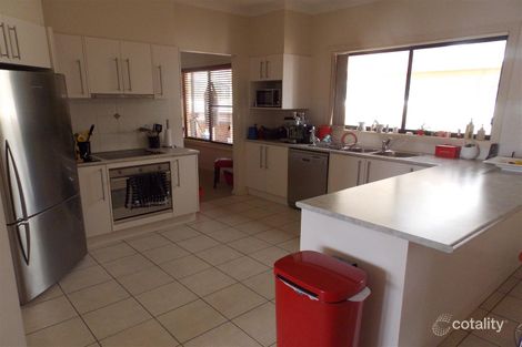 Property photo of 2 Light Horse Place Parkes NSW 2870