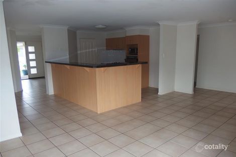 Property photo of 33 Shawnee Crescent Pimpama QLD 4209