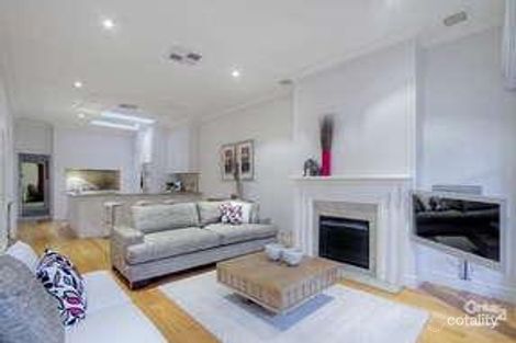 128 Ruskin St, Elwood, VIC 3184