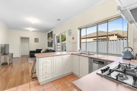 Property photo of 15 Willunga Way Bundoora VIC 3083