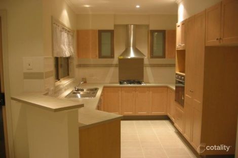 Property photo of 26 Silky Oak Drive Bundoora VIC 3083