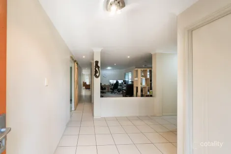 Property photo of 9 Canecutters Drive Ooralea QLD 4740