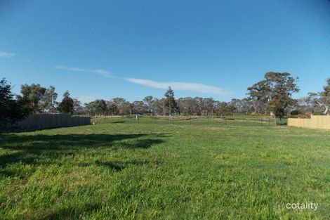 Property photo of 28 Nagle Drive Sandhurst VIC 3977