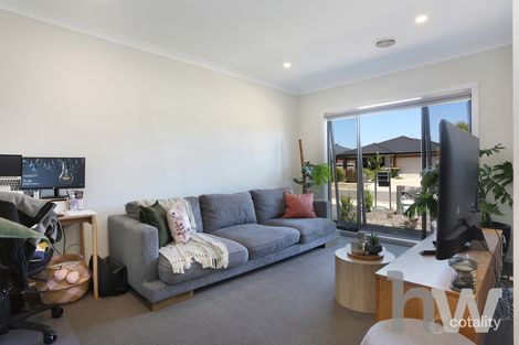 Property photo of 25 Rutherford Grove Armstrong Creek VIC 3217