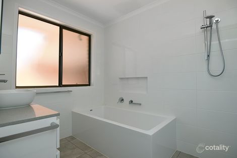 Property photo of 7 Cossart Street Centenary Heights QLD 4350