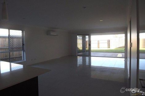 Property photo of 9 Treeline Circuit Yarrabilba QLD 4207