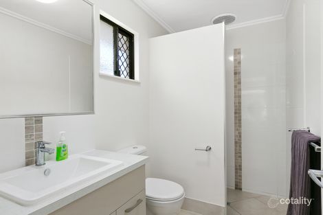 Property photo of 42 Ainscow Drive Bentley Park QLD 4869