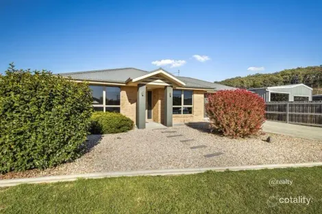 Property photo of 1 Explorer Drive Turners Beach TAS 7315