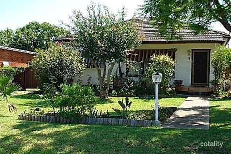 Property photo of 4 Chesham Parade Glenfield NSW 2167