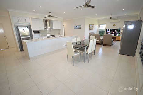 Property photo of 31 Ronaldo Way Urangan QLD 4655