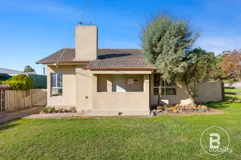 12 Webb St, Ararat, VIC 3377