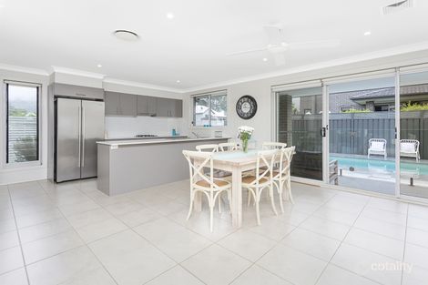 Property photo of 19 The Esplanade Thirroul NSW 2515