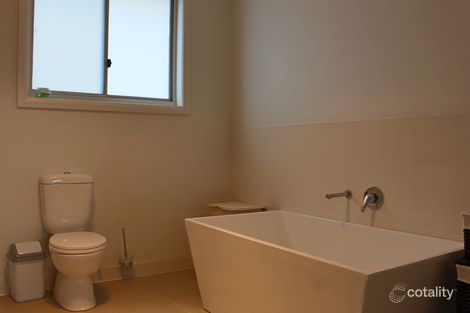 Property photo of 32 Medallist Parade Colebee NSW 2761