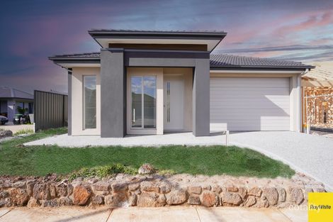 21 Yellowstone Dr, Truganina, VIC 3029