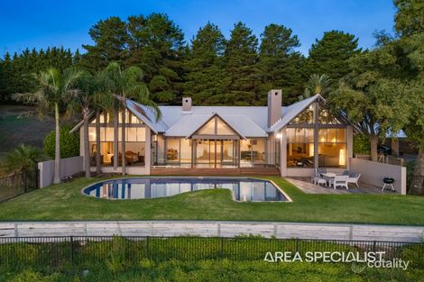 Property photo of 14 Caravelle Court Berwick VIC 3806