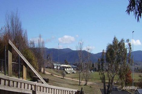 Property photo of 16 Candlebark Circuit Jindabyne NSW 2627