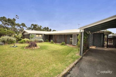 8 Chicory Ave, Cowes, VIC 3922