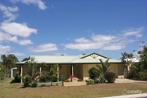 15 Hoffman St, Burrum Heads, QLD 4659