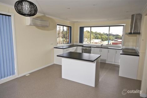 Property photo of 22 Lapthorne Close Don TAS 7310