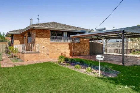 Property photo of 46A Wallace Street Newtown QLD 4350