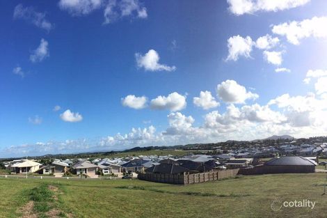 Property photo of 16 Azure Drive Rural View QLD 4740