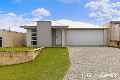 Property photo of 9 Dearwood Glade Meadow Springs WA 6210