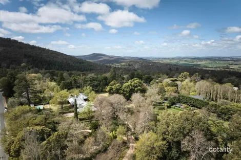 Property photo of 707 Mount Macedon Road Mount Macedon VIC 3441