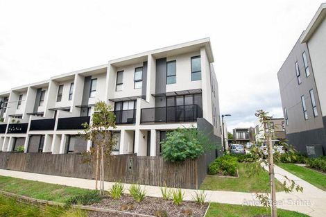 Property photo of 62 Central Park Walk Cheltenham VIC 3192