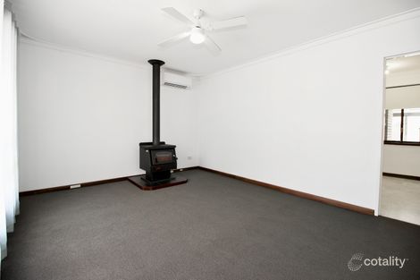 Property photo of 17 Kingsbridge Road Warnbro WA 6169