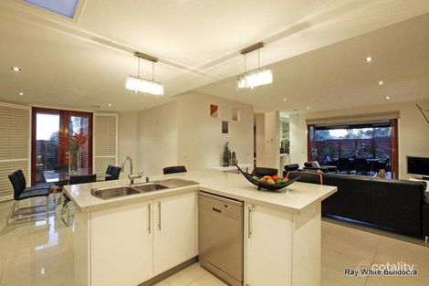 Property photo of 4 Kahans Place Bundoora VIC 3083