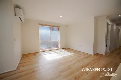 Property photo of 31 Rachel Drive Cranbourne North VIC 3977
