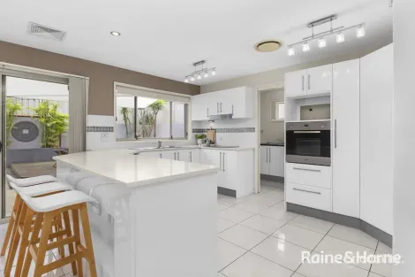 Property photo of 4 Sean Court Glendale NSW 2285