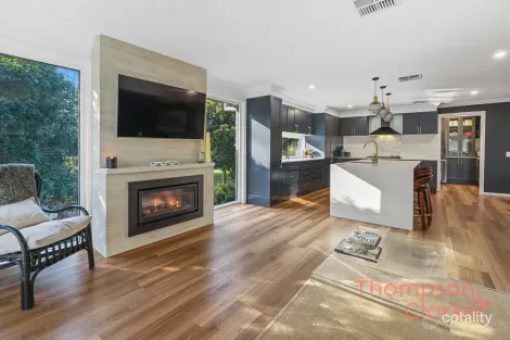 Property photo of 11 Avalon Drive Thornton NSW 2322