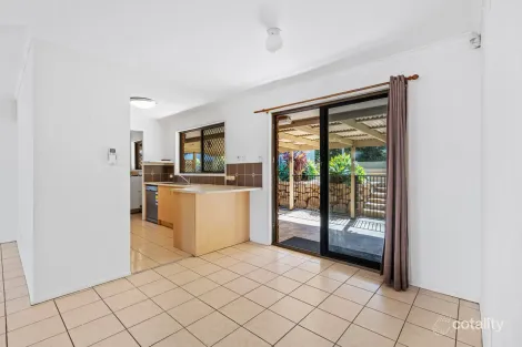 Property photo of 381 Ashmore Road Ashmore QLD 4214