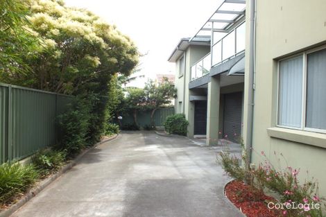 Property photo of 2/4 Moorah Avenue Blue Bay NSW 2261