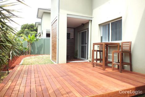 Property photo of 2/4 Moorah Avenue Blue Bay NSW 2261
