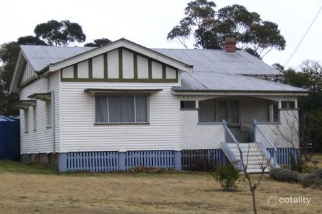 30 Wallangarra Rd, Stanthorpe, QLD 4380