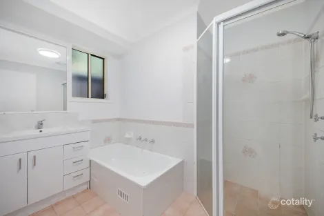 Property photo of 4 Clementine Place Mardi NSW 2259