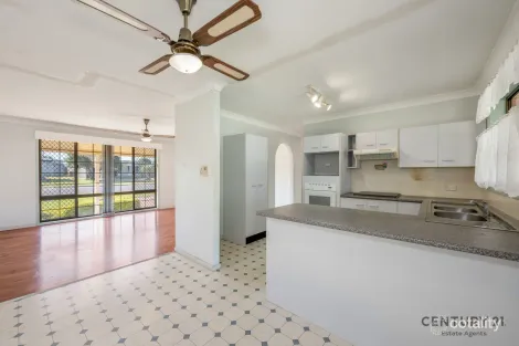 Property photo of 27 Sloane Street Kalkie QLD 4670