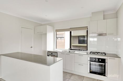 Property photo of 10/27 Turva Avenue Tarneit VIC 3029
